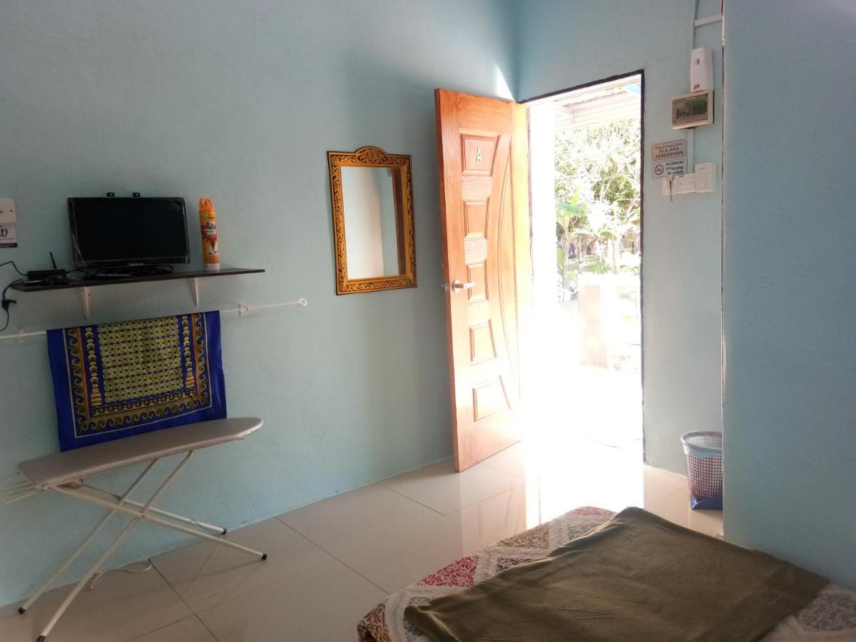 Roomstay Tok Abah A Kuala Rompin Eksteriør billede